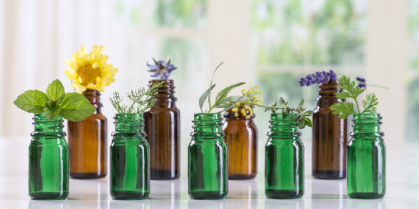 5 Advantages Of Hiring Essential Oil Manufacturer Aromatherapy