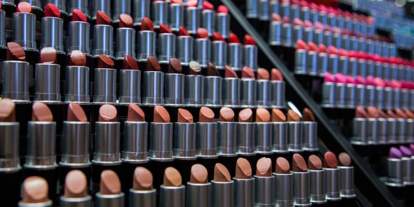 Share Good Stuff for online lipstick selling business